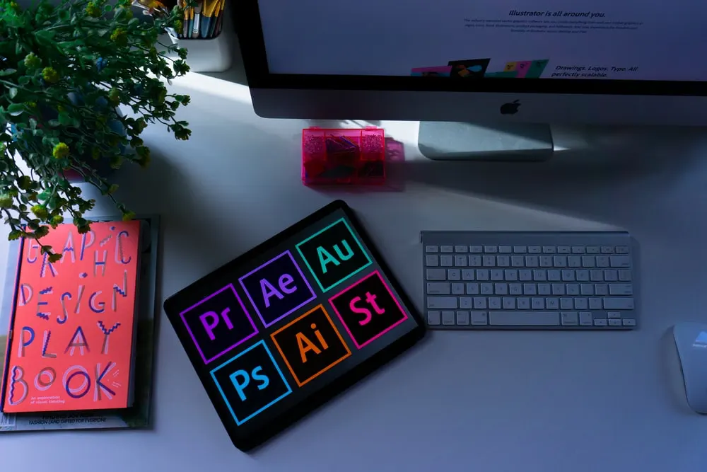 Visual & Graphic Design