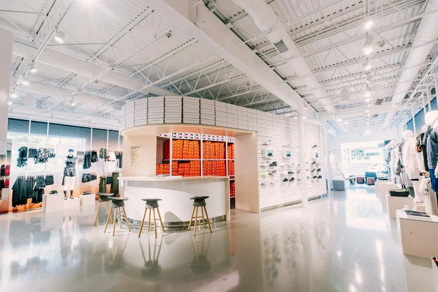 Industry Trends & Market Demand in Fashion Merchandising