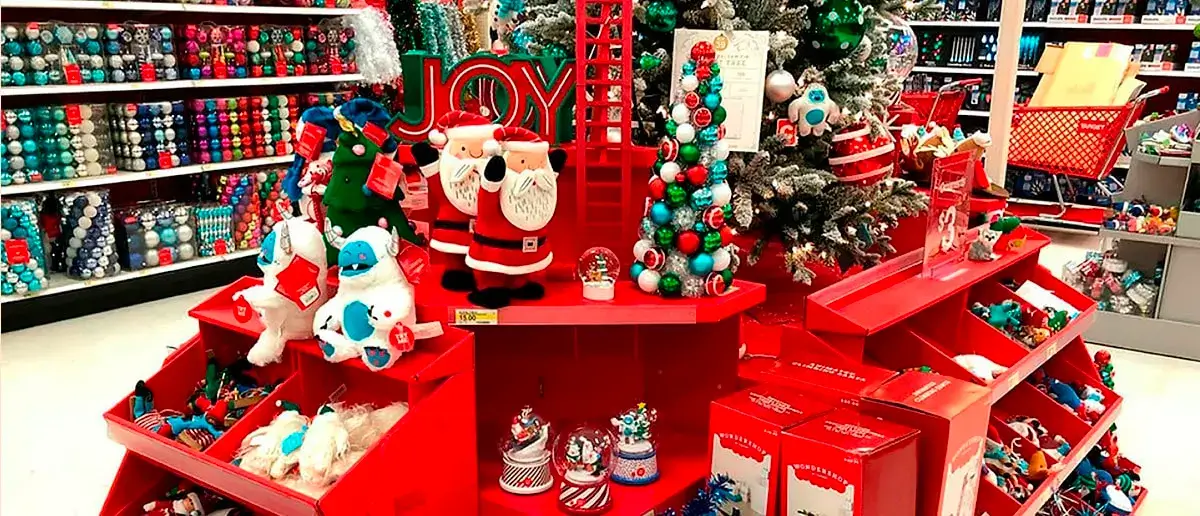 Seasonal Merchandise in Fashion Merchandising