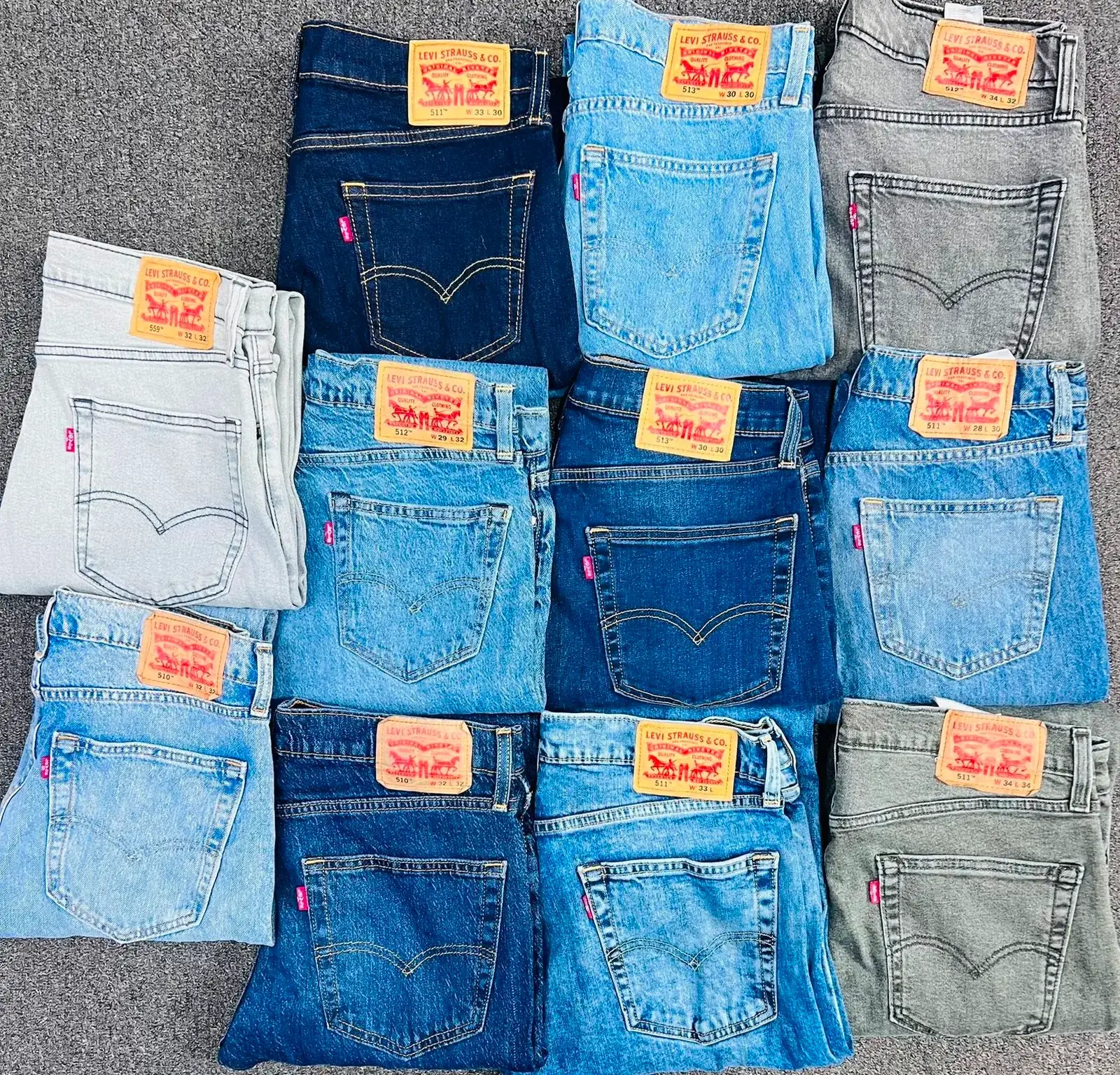 Basic Product Stock in Fashion Merchandising
