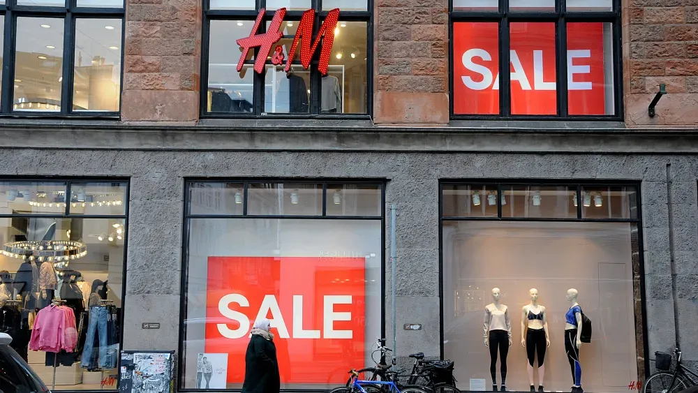 H&M store with sale